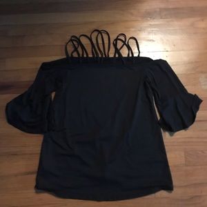 🤤 Soft and Stretchy Black Flowy Blouse Top